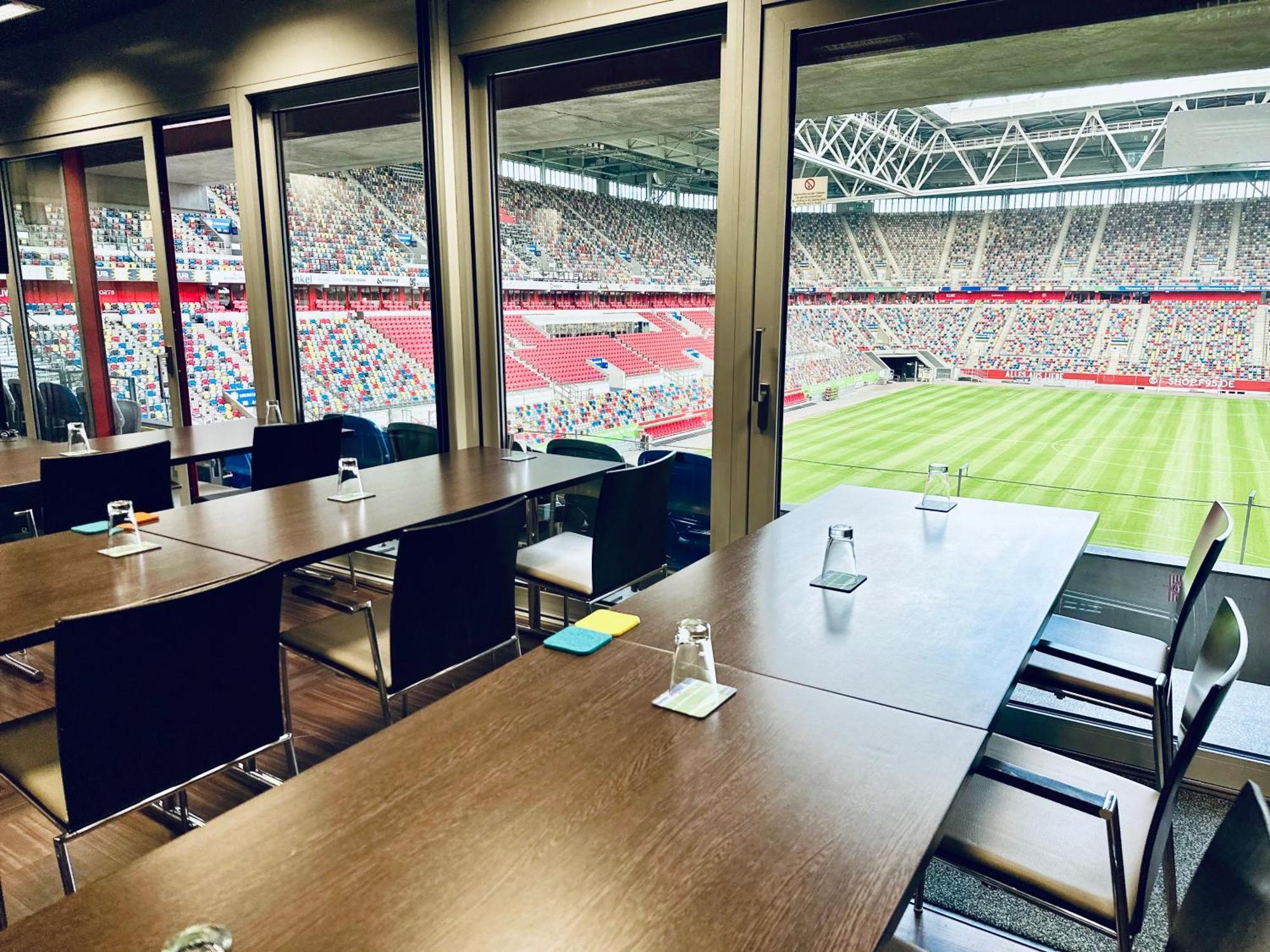 Tulip Inn Hotel Duesseldorf Arena Dış mekan fotoğraf