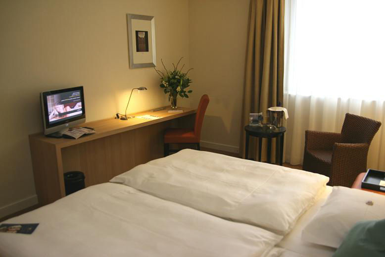Tulip Inn Hotel Duesseldorf Arena Oda fotoğraf